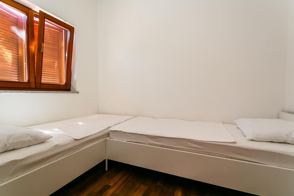 Apartments Josip Pinezići الغرفة الصورة