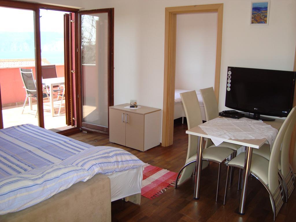 Apartments Josip Pinezići المظهر الخارجي الصورة